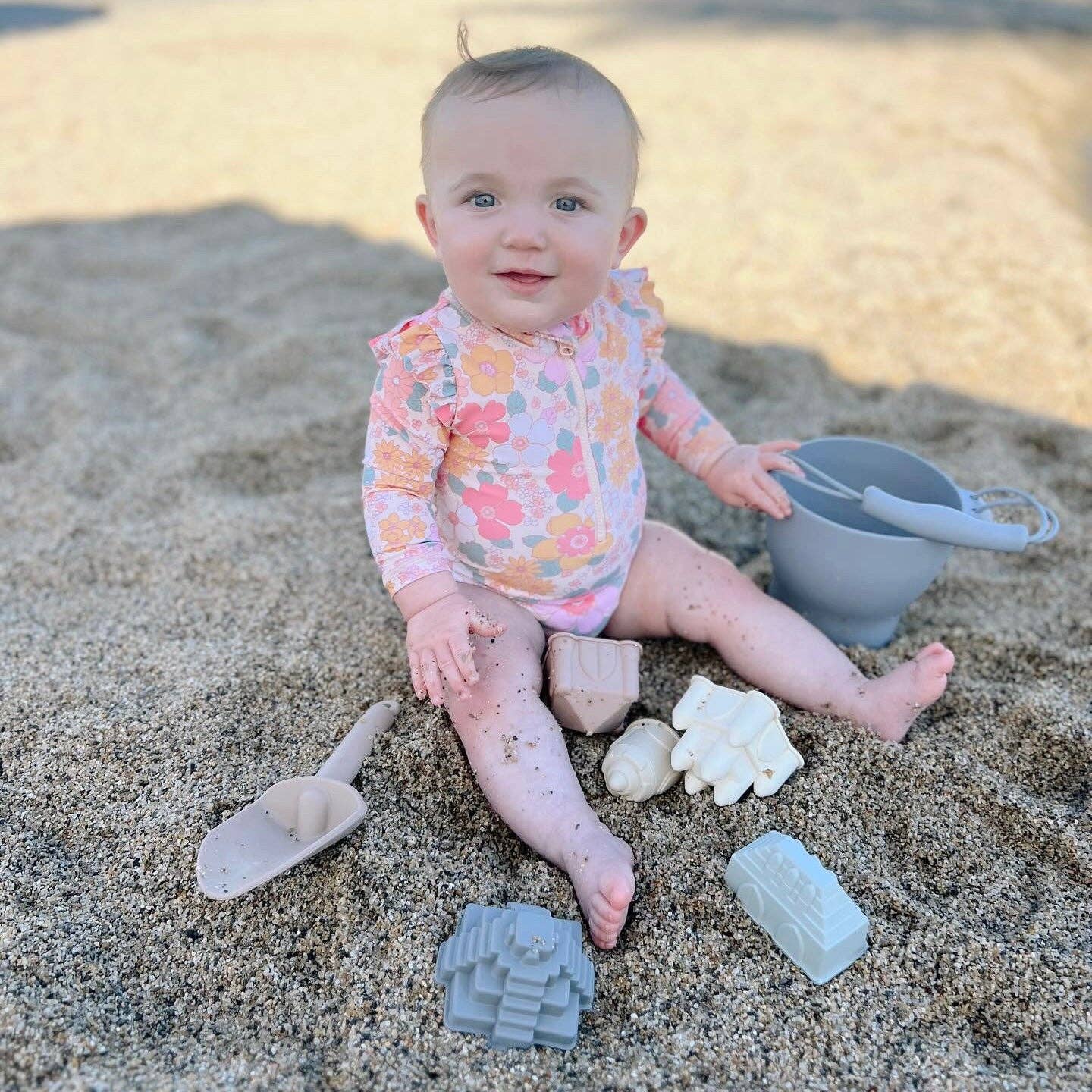 Ellie Silicone Beach Toy Set