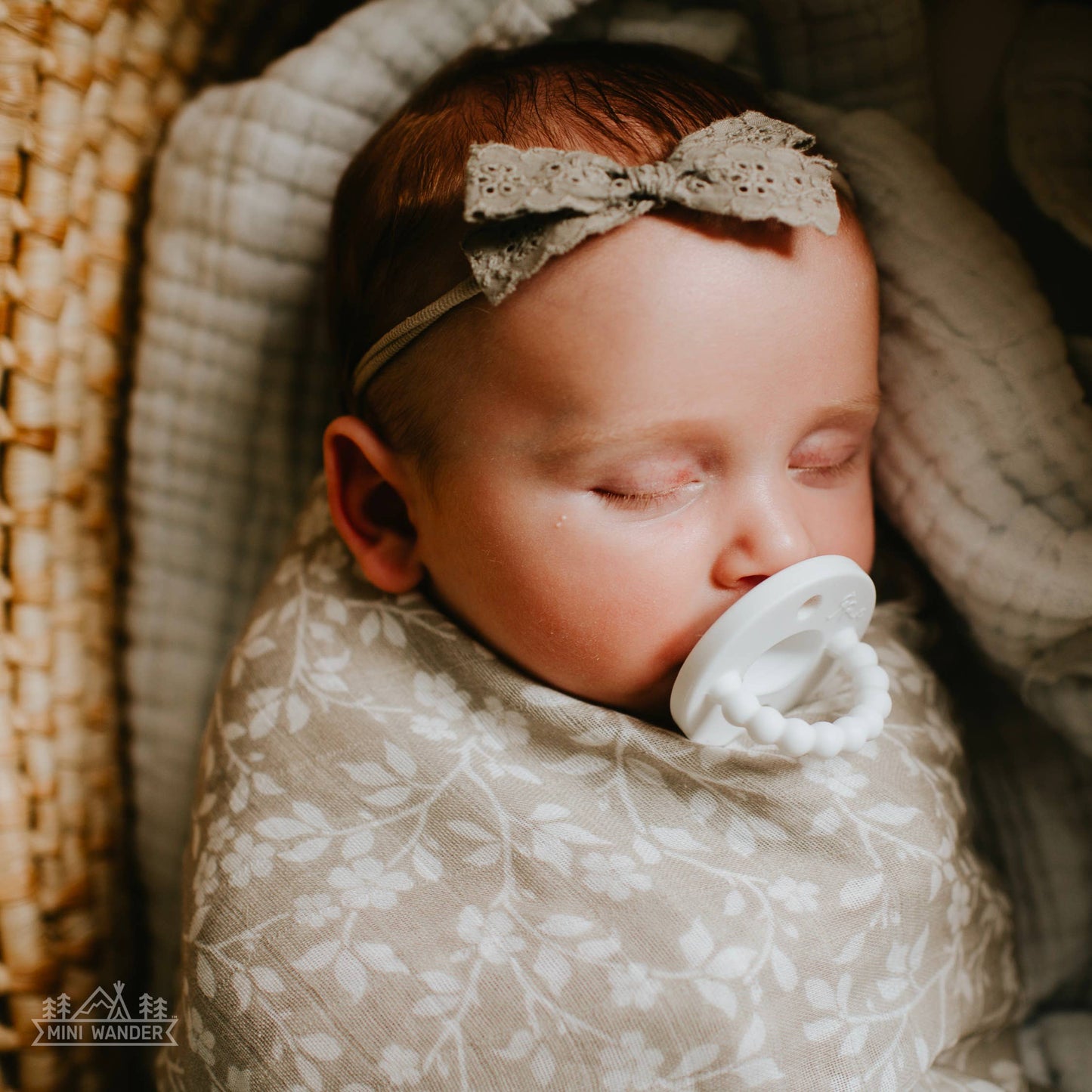 Muslin Swaddle Baby Blanket – Magnolia Tree: Peach