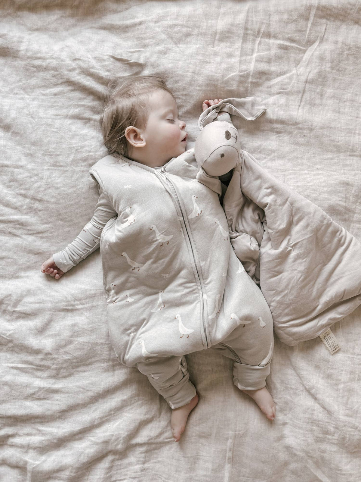 Gunamuna Footie Sleep Bag: Goose 1.0TOG