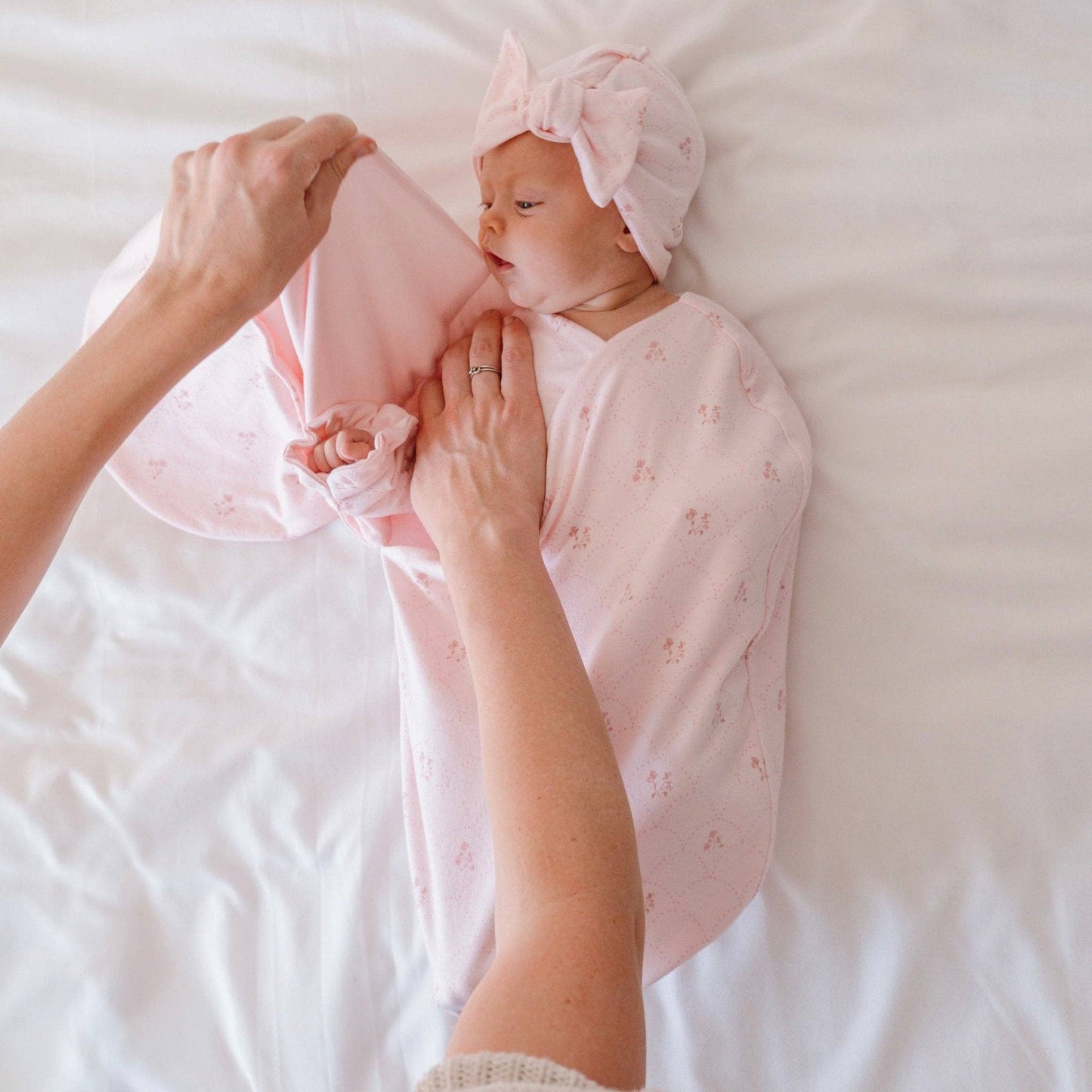 COCOON SWADDLE: Teddy Tiles / Small