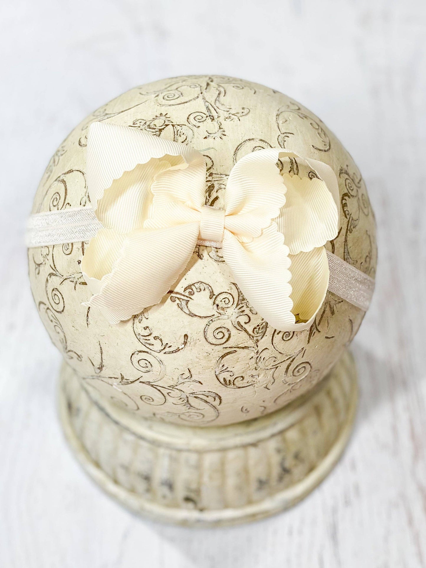 Classic Scalloped Bow - Headband - 4.5": Gold