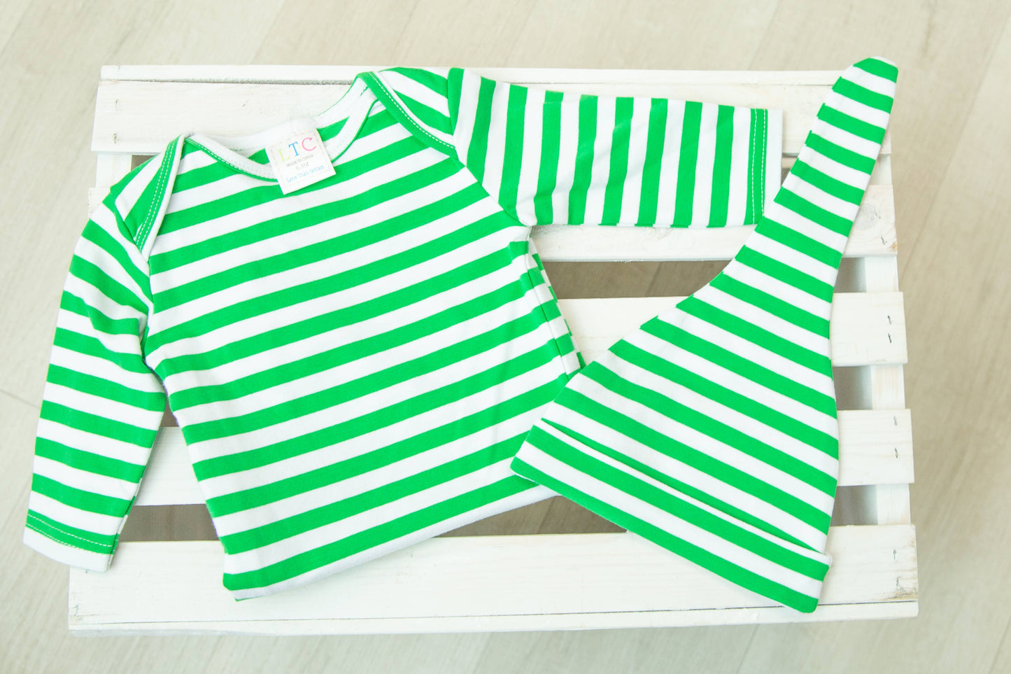 Infant Gown: Small dot