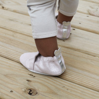 Robeez - Pretty pearl Pink - Wild Lapin Children’s Boutique