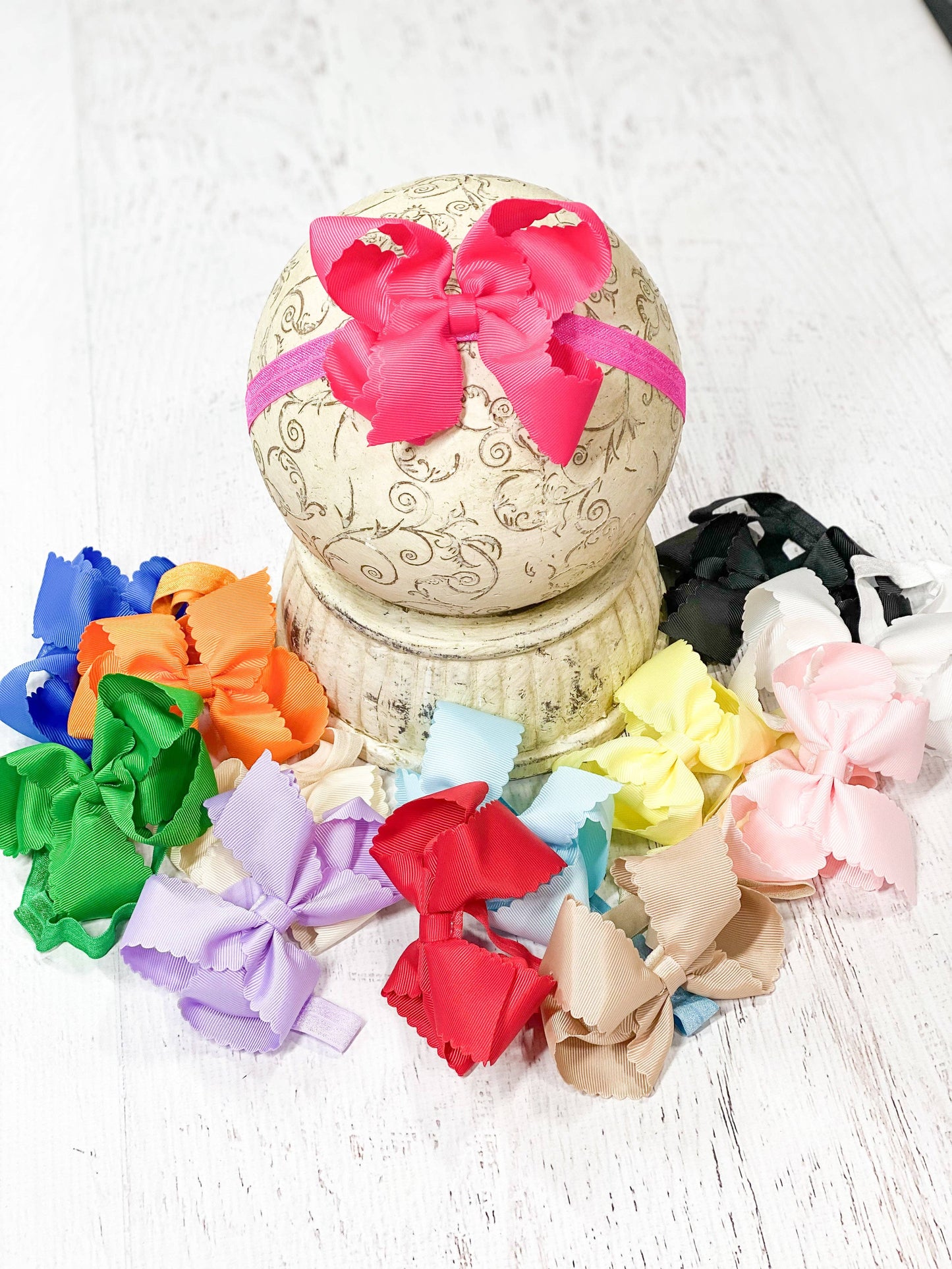 Classic Scalloped Bow - Headband - 4.5": Ivory