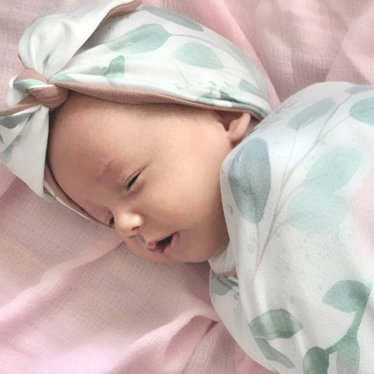 RUCHED BEANIE WITH BOW: Dusty Roses / 0-6m